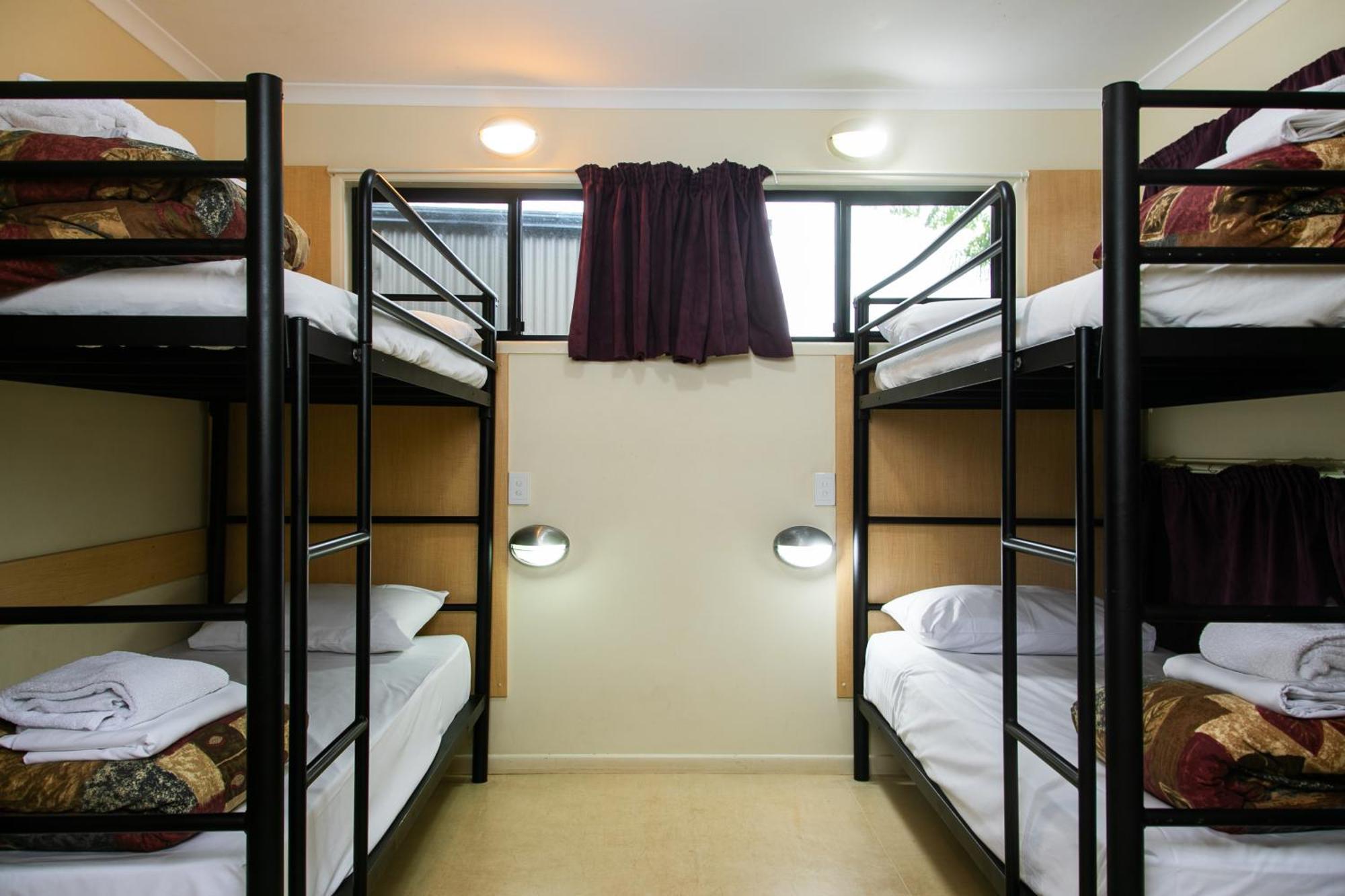 Big4 Toowoomba Garden City Holiday Park Room photo